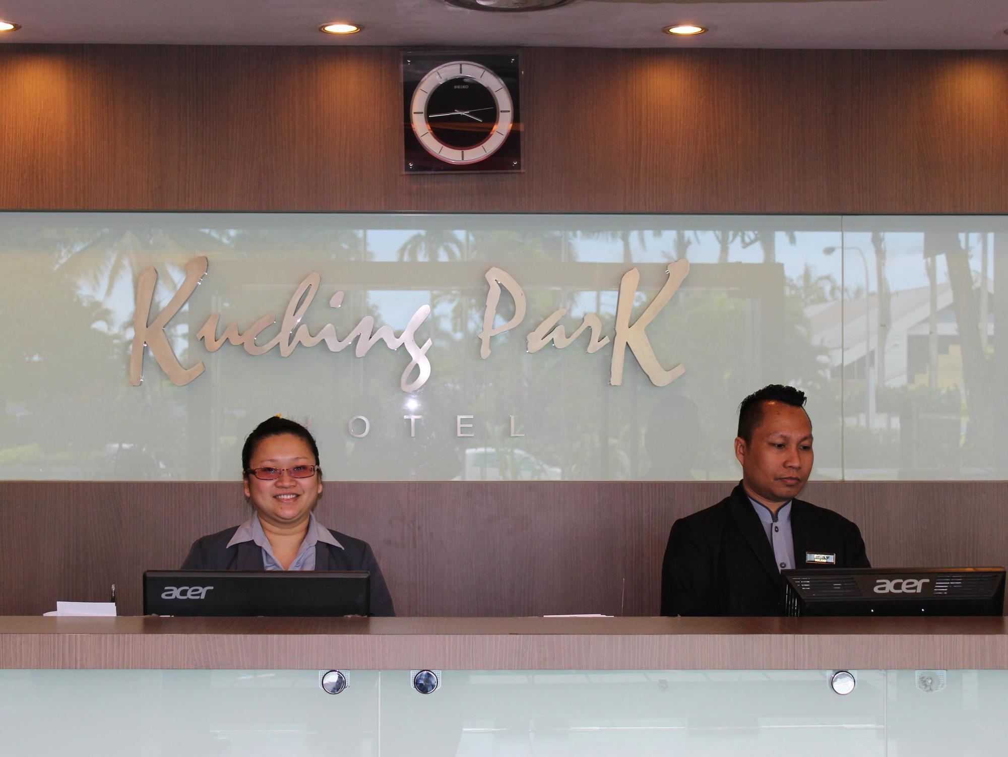 Kuching Park Hotel Extérieur photo